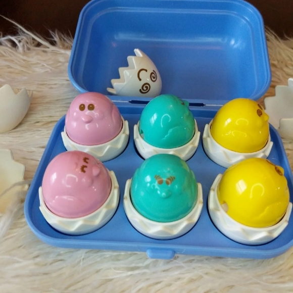 tomy Toys Tomy 993 Toy Egg Carton With Squeaky Chicks Poshmark